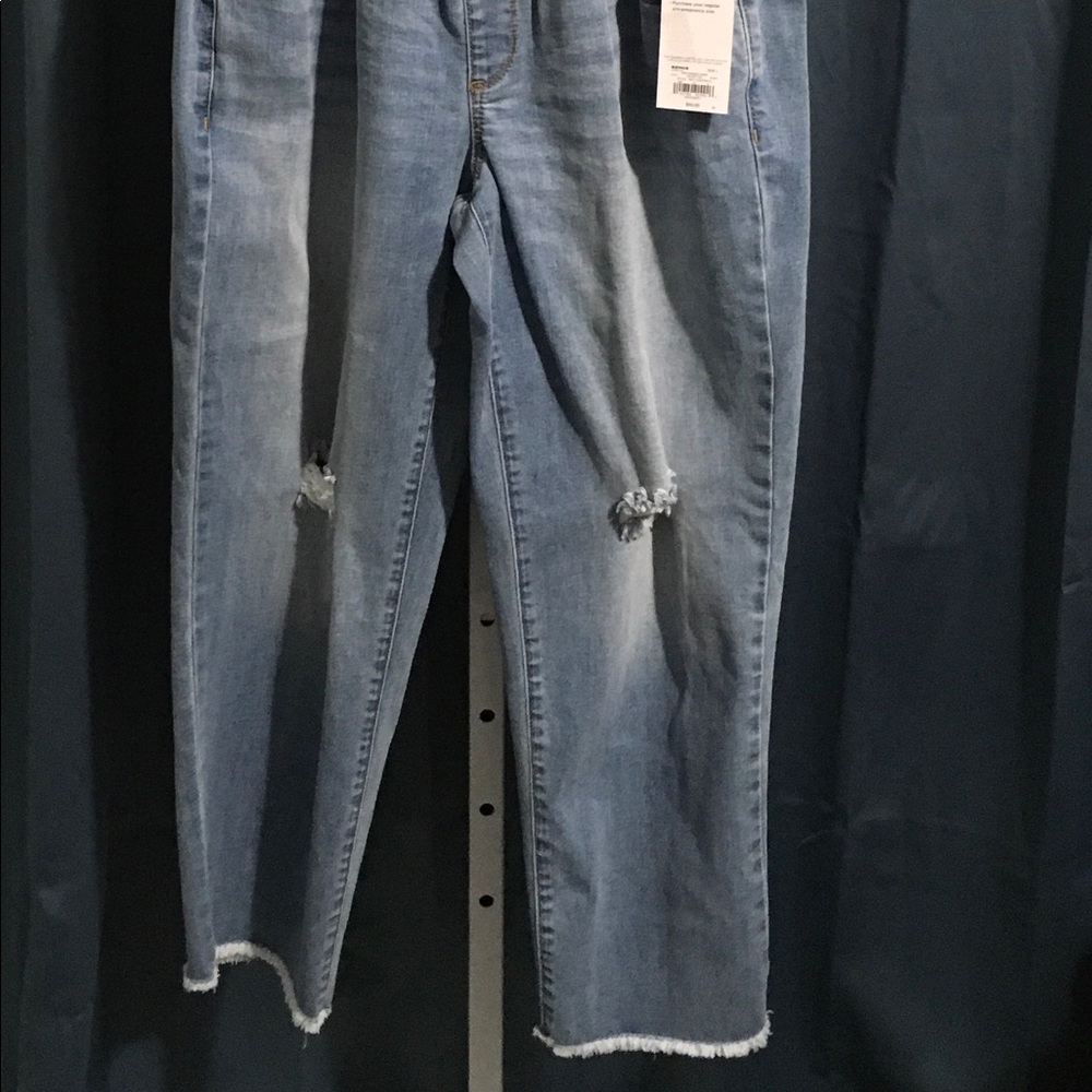 AGlow maternity jeans